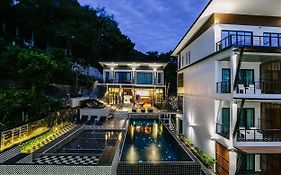ชานทะเล โฮเทล